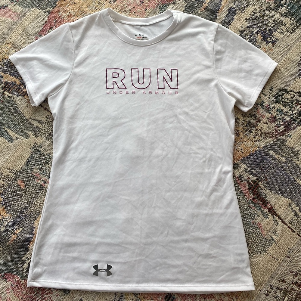 RUN UNDER ARMOUR • ATHLETIC T • SIZE S